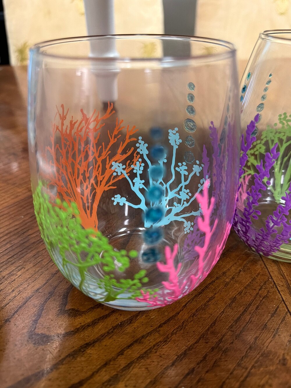 Set of 4 Colorful Coral Reef Stemless Wine Glasses